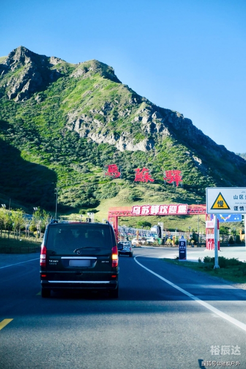 独库公路独库公路，穿越天山的壮丽之旅-第1张图片