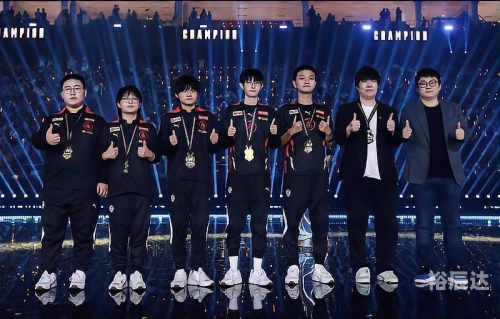 2019王者荣耀世冠总决赛2019王者荣耀世冠，荣耀之战的开启-第2张图片