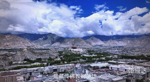 布达拉宫简介布达拉宫，历史与文化的瑰宝-第1张图片