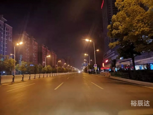 阜阳火车站24小时咨询电话阜阳火车站，历史与现代的交汇点