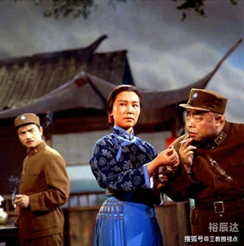 百英雄传全人物加入百英雄传，英雄传奇的传承与辉煌-第2张图片