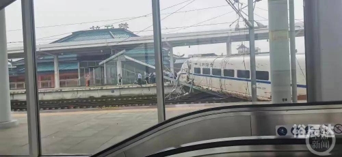 动车D2809动车D2809，穿梭时空的旅行-第3张图片
