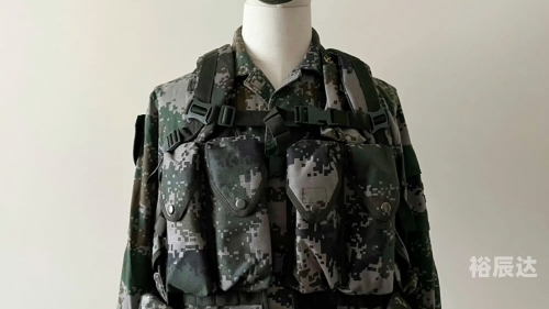 07迷彩服军装图片大全07迷彩服，时代的印记与青春风采-第1张图片