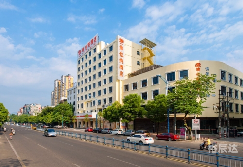 潮州长途汽车站，城市交通的新窗口