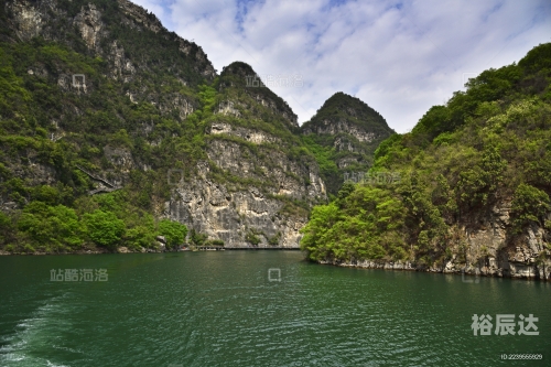 博爱青天河旅游详细攻略博爱青天河，山水间的博爱之境-第2张图片