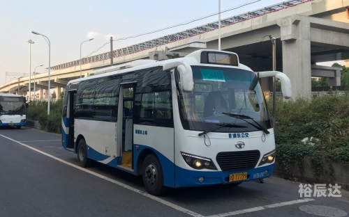 小东西我们两个c你公交车小说小东西我们两个C你公交车-第2张图片