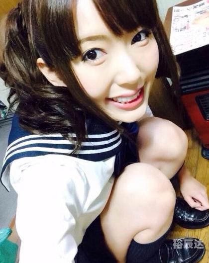 苍井空波多野结衣AA片苍井空与波多野结衣的AA片之恋-第2张图片