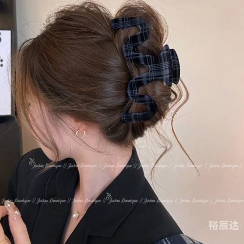 百变发夹怎么扎头发百变发夹，时尚与个性的完美结合