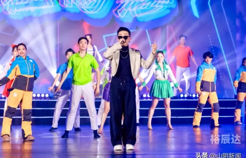 2025年春节联欢晚会演出单春节联欢晚会2023，传统与现代的交织-第2张图片