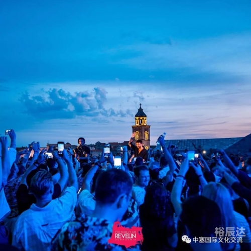 中国夜场论坛，探索文化交流与商业合作的平台-第3张图片