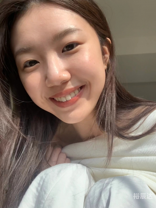 www色小姐www色小姐，诱惑与诱惑力的交织-第3张图片