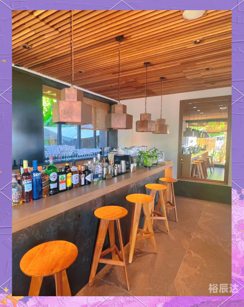 海上花园酒店海上花园酒店，海上的明珠与奢华体验