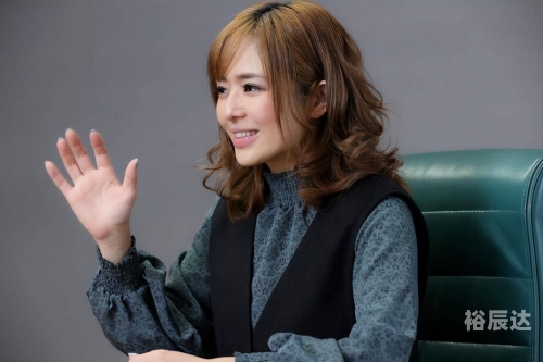 苍井空口吐粘液图片揭秘-第2张图片
