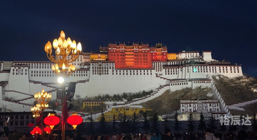 布达拉宫布达拉宫，历史与文化的瑰宝