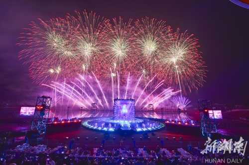 2023香港今晚特马，璀璨夜空下的文化盛宴