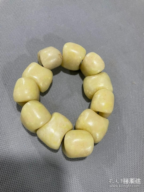 黄玉手链黄玉手链，璀璨璀璨的魅力-第3张图片