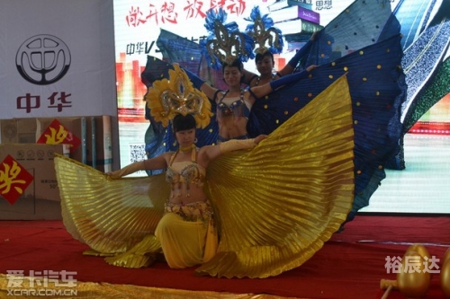 香港赛马会开奖，揭开大奖背后的神秘面纱-第1张图片