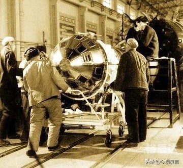 新太空3人组启航-第2张图片