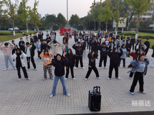 学校官方社团学校社团逞官威现象分析