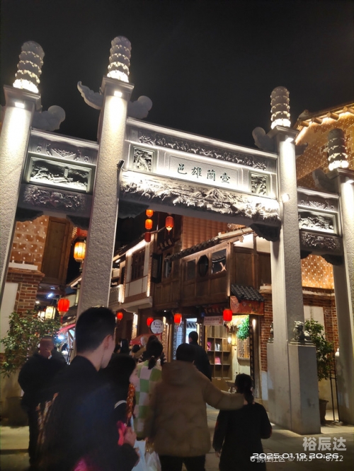 莆田步行街古街莆田步行街，繁华与历史的交织-第3张图片
