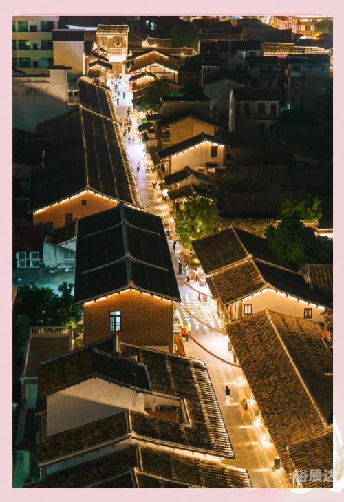 莆田步行街古街莆田步行街，繁华与历史的交织-第2张图片
