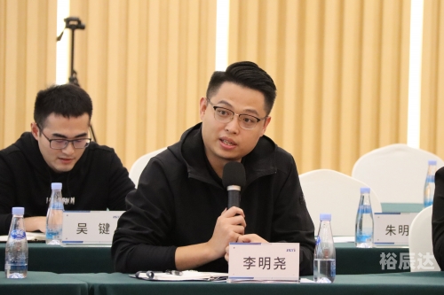 真彩人才市场，汇聚人才，共创未来