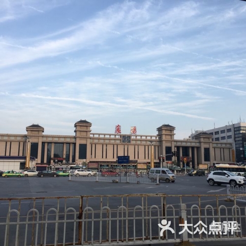 襄阳火车站襄阳火车站，历史与现代的交汇点-第3张图片