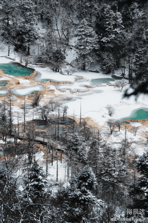四川黄龙，自然奇景与人文底蕴