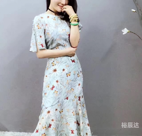 石榴裙石榴裙下的浪漫与激情