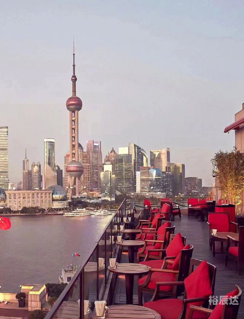 海上花园酒店，海上的明珠与奢华体验