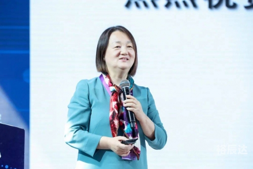 蓝姐三中三论坛蓝姐三中三论坛，探讨教育新趋势与未来展望-第3张图片