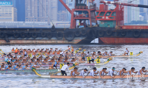 今天香港开特马盛况空前