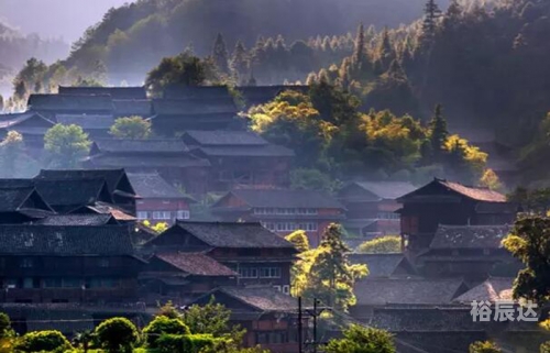 黄桑坪龙家湾黄桑坪，自然与人文的和谐画卷-第2张图片