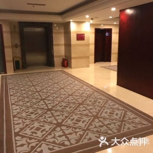 华人大酒店地址华人城地址概述-第1张图片