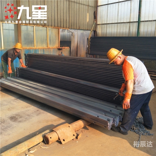 660678王中王网站护栏，功能与优势-第3张图片