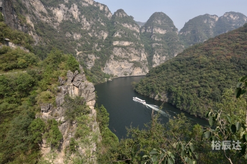 博爱青天河景区博爱青天河，山水间的博爱之境