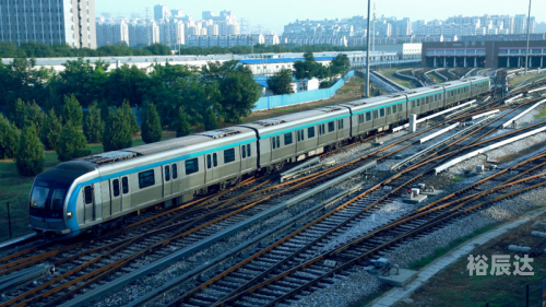 北京地铁，城市交通的新篇章