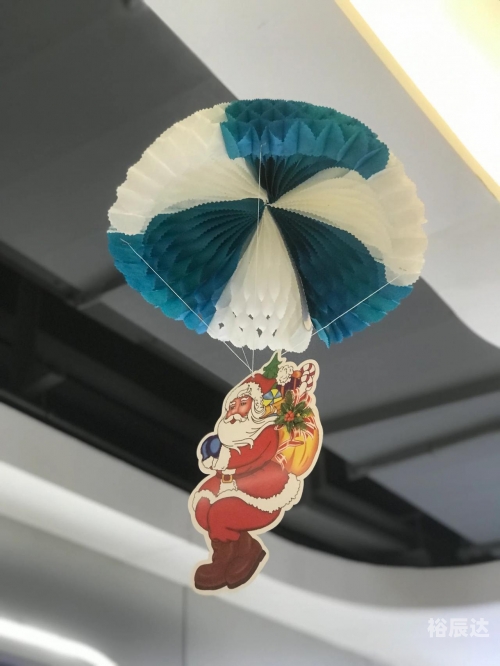 彩球装饰的简单做法彩球装饰之美