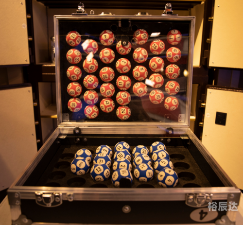 双色球摇奖机模拟器选号双色球摇奖机，神秘与乐趣的交织