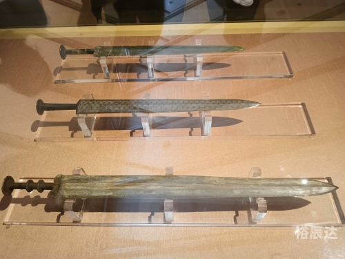 苍穹之刃苍穹之刃，探索神秘宇宙的锋利武器