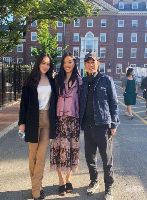高岗与李连杰什么关系高岗与李连杰的关系探究