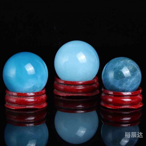 水晶战记，神秘世界的奇幻之旅-第3张图片