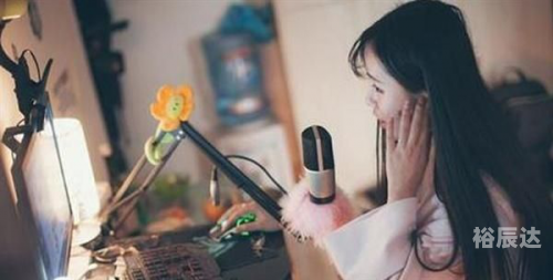 夜月APP直播在线观看免费下载-第2张图片