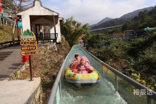 新兴旅游景点大全排名新兴旅游景点大全