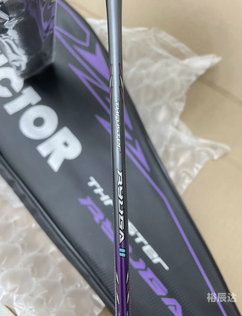 苍穹之刃羽毛球拍苍穹之刃，勇闯天际的传奇