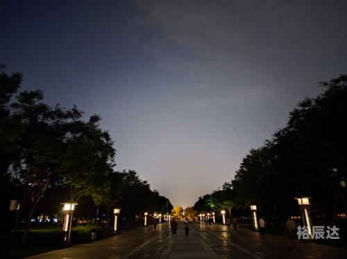 北京线路北京线路，探寻城市繁华与历史印记-第3张图片