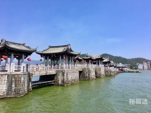 潮汕话剧牌坊街的故事第二季百度云潮汕话剧，方言的艺术魅力