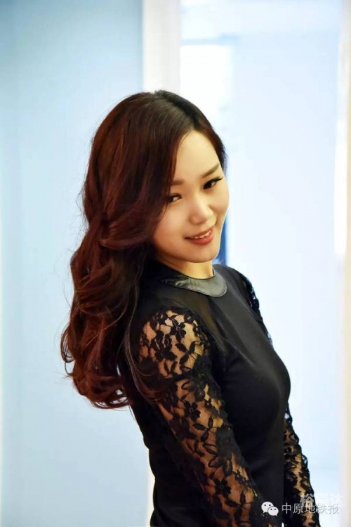 地铁女汉子，都市中的独立力量