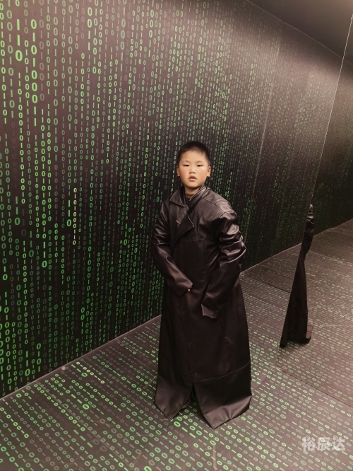百机夜行百机夜行，神秘世界的探索之旅