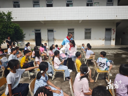互动作业互动作业，构建高效学习环境的利器